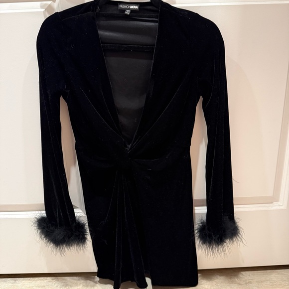 Fashion Nova Dresses & Skirts - Black Velvet Dress with Feather Cuffs